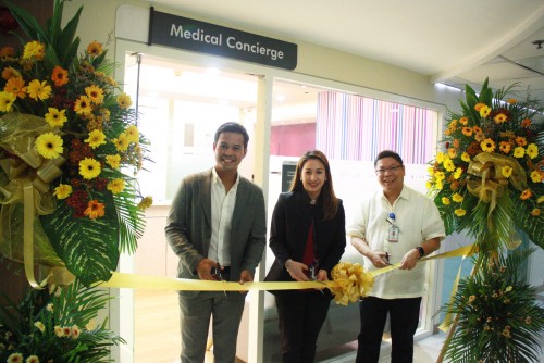 ribbon cutting at MakatiMed Medical Concierge